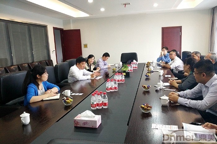 中國互聯網協會高新民副理事長一行赴浙江鼎美智裝股份有限公司調研